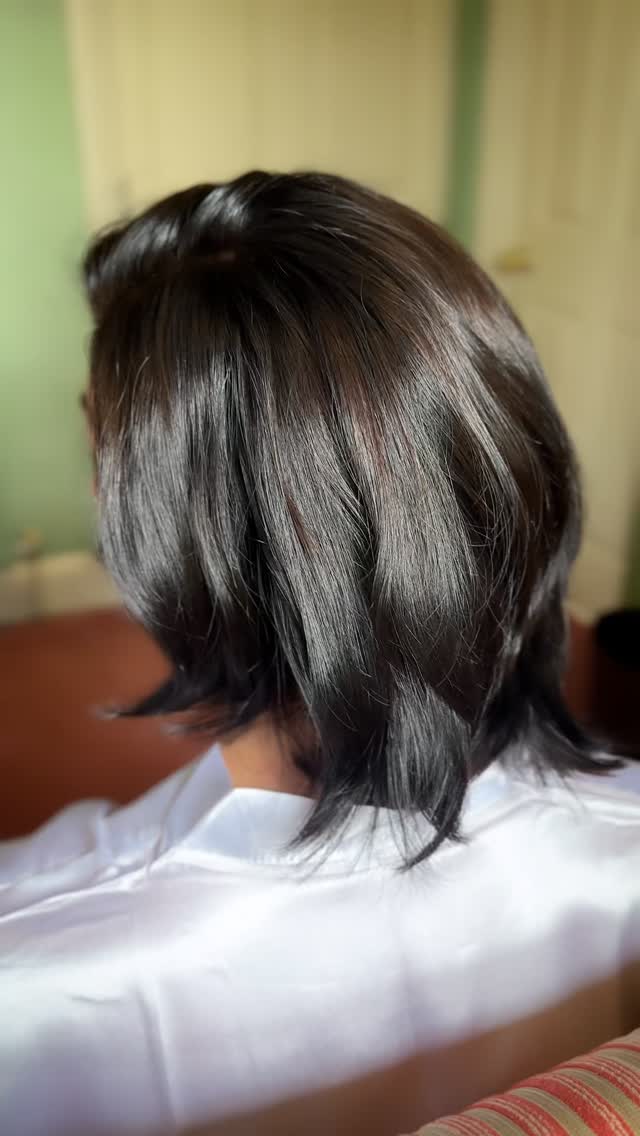 Short hair for your wedding? No problem!
With clip-in extensions and a touch of padding, I can transform short or layered hair into a gorgeous, full updo. It’s a perfect option if you love the idea of a classic bridal style but don’t want to wait for your hair to grow out.
Remember – it’s not about length, it’s about creativity!
#BridalHair #ShortHairBride #WeddingHairIdeas #BridalStylist #cambridgehairstylist #cambridgebride #updo #weddinghair #bridalhair