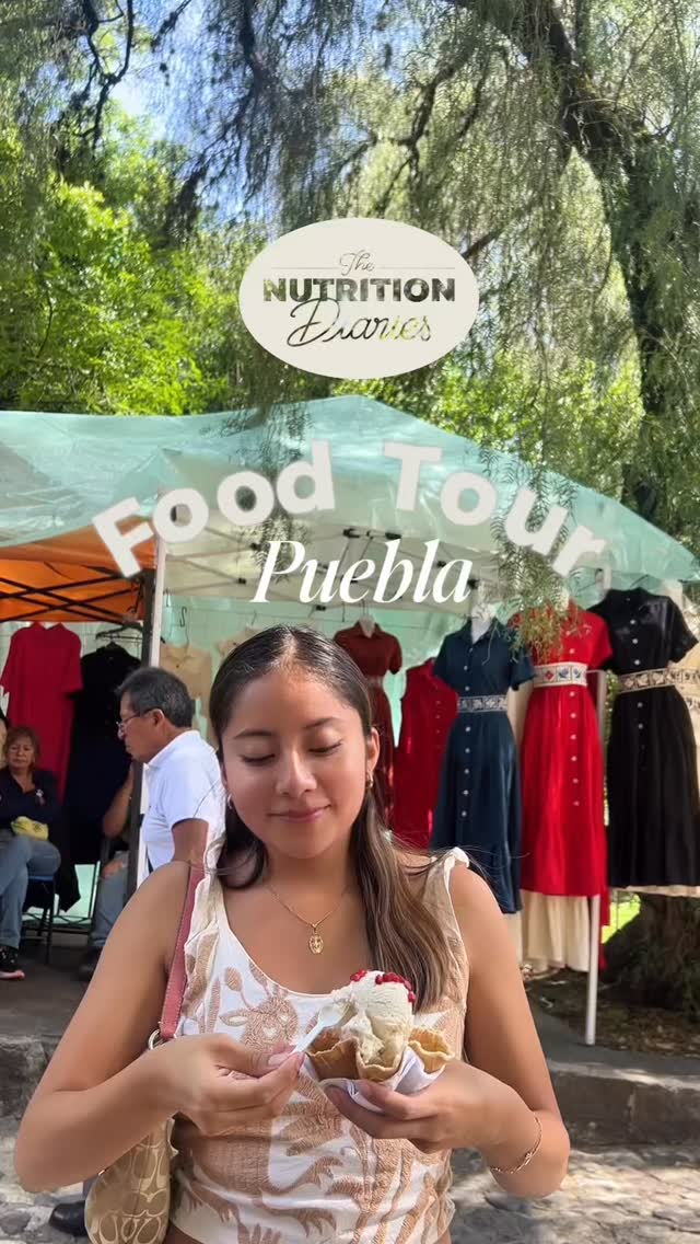 ✨ Food tour muy mexicano 🇲🇽
Puebla es un gran referente de la comida mexicana y en este mini vlog te comparto algunas opciones para comer rico
La comida mexicana no es solo comida: es identidad, cultura y tradición🩷
¿Cuál platillo típico mexicano es tu favorito? 👇
#puebla #ChilesEnNogada #vivaméxico #mexico🇲🇽 #15deseptiembre #fyp #fypagee❤️❤️