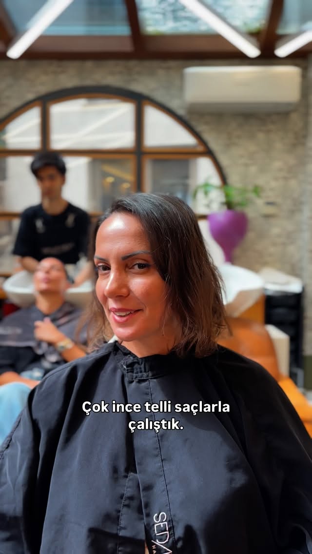⚠️ Mikro kaynak yaptırmayı düşünüyorsanız lütfen kendinize bu soruları sorun :
✅ Saçlarım doğal ve hafif hissedilecek mi ?
✅ Saç derimde batma veya ağırlık hissi olur mu ?
✅ Kullanılan saçın kalitesi bana uygun mu?
✅ renk şekil hacim ve doku uyumunu dikkate alacak mısınız ?
✅ Saçlarımı topladığımda veya rüzgarda kaynak belli olur mu ?
✅ Saçlarım günlük kullanımda istediğim gibi şekil alabilir mi ?
✅ Uzun vadede kendi saçımı uzatma imkanı verir mi yoksa her yaptırdığımda saçlarım diplerden azalacak mı ?
✅ Çıkartırken doğal saçlarım kopar mı kendi özel solüsyonuyla mı çıkartıyorsunuz yoksa aseton alkol ya da tiner mi kullanıyorsunuz ?
💫 Ayrıca kendinize şunu da sorun:
• Kendimi daha bakımlı ve özgüvenli hissetmek istiyor muyum?
• Saçlarımın bana yakışan en doğal haliyle görünmesini istiyor muyum?
Çünkü gerçek bir mikro kaynak uygulaması, saçınızla bir bütün olur.
Hafifliği ve konforu sayesinde saçınıza zarar verme potansiyeli çok düşüktür.
Görünmez yapısıyla doğallığı ön plana çıkarır saçlarınızın devamı gibi görünür ve size özgüven katar.
✨ Eğer aklınızda sorular varsa ya da en doğru kararı vermek isterseniz, bizden ön görüşme randevusu talep edin.
+90 (533) 776 64 74
.
#sedatbiga #mikrokaynak #medikalkaynak #nisantasi