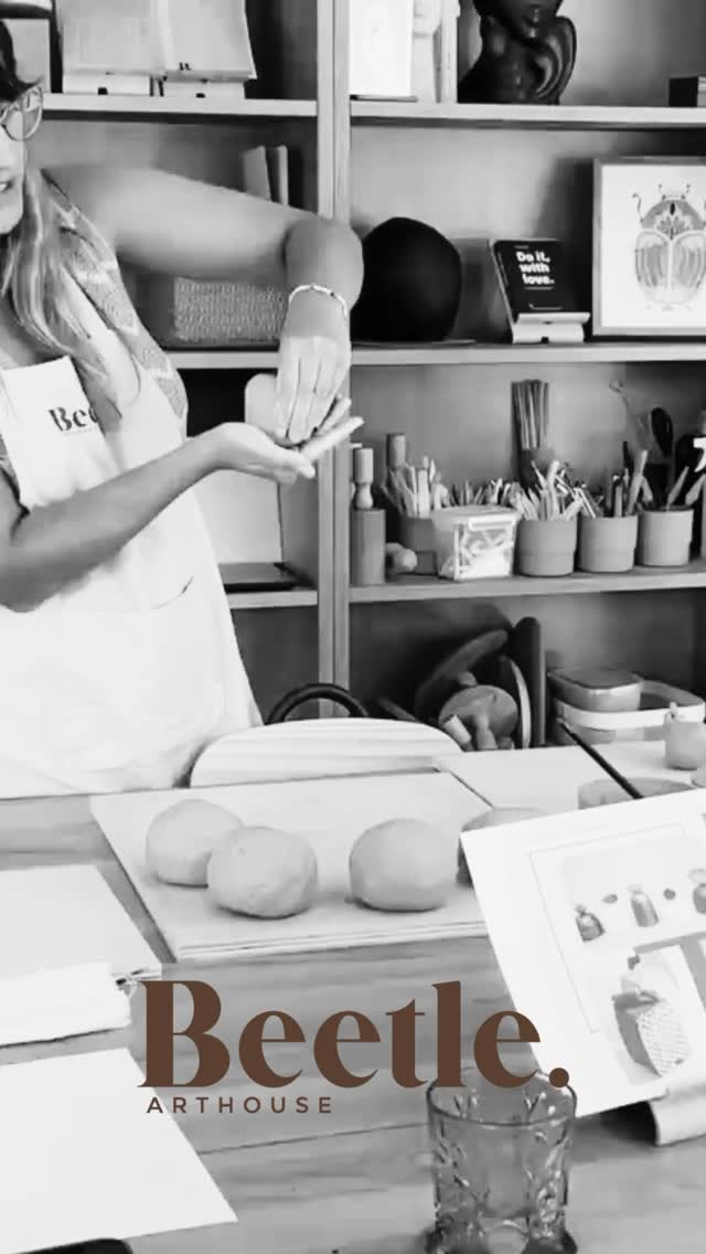 Disfrutando del proceso con infinitas formas de crear y conectar.
Artesanas de la forma