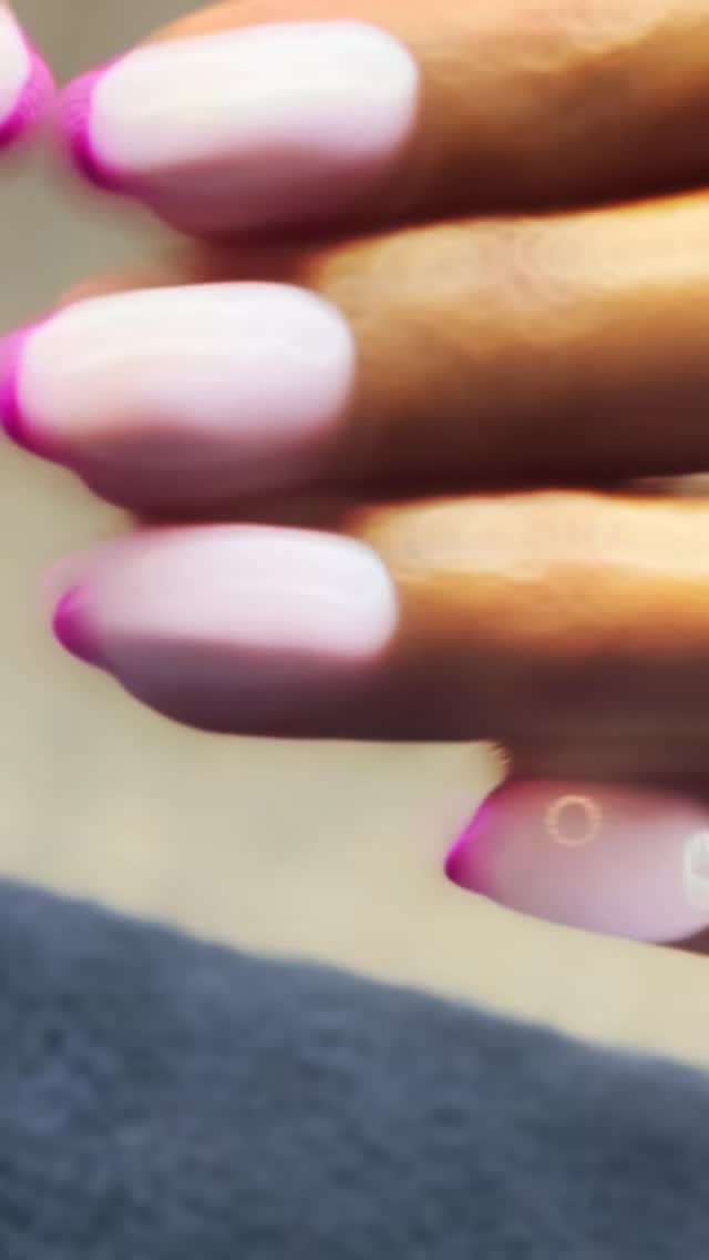 🩷✨Magenta tips, zero chill—just vibes and fabulousness
#peaflower #septembervibes #fallnailart #magentanails #frenchtip #buildergelnails #dundaslocalbusiness