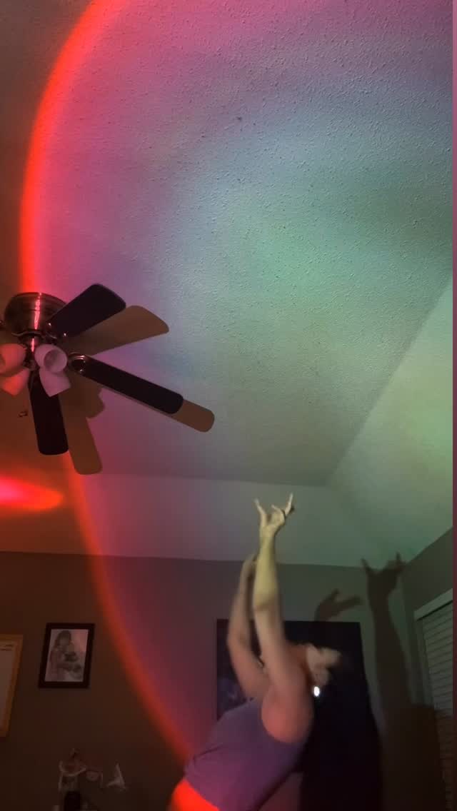 Set yourself free. Journal & Ecstatic Dance: Release Heartache & Soften 9/26 Fri 7pm. ✨🎧