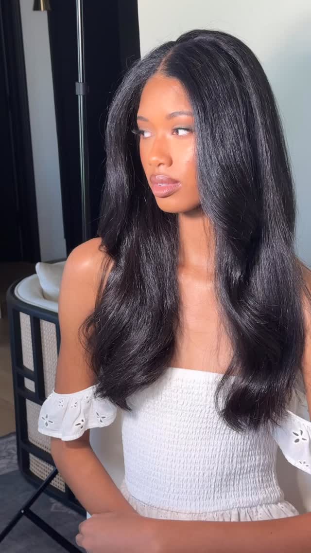 BTS from today’s content shoot & class @hvhfaces with my lovely model @jazz.pettis!
#makeup by me!
#hair @hairbyrebekah 💁🏽♀️
@az_model_management
#crystalbellbeauty #behindthescenes #travelingmakeupartist #onlocationbeauty #onlocationmakeupartist