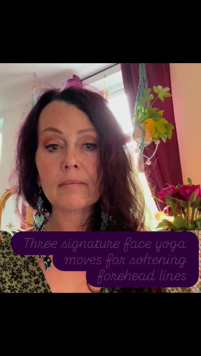 In all my holistic facial sessions I map your face, to create a bespoke treatment plan to target the underlying causes of what you perceive as “problem areas “
The underlying causes of horizontal forehead lines is anxiety, overthinking and rumination
Beneath this is a deregulated nervous system
I offer a safe space, where clients can relax and let go, and use energy work and guided visualisation to help reset the nervous system whilst simultaneously using targeted massage techniques to soften the appearance of lines
#naturalrejuvenation #spiritualfacelift #holisticfacial #faceyoga