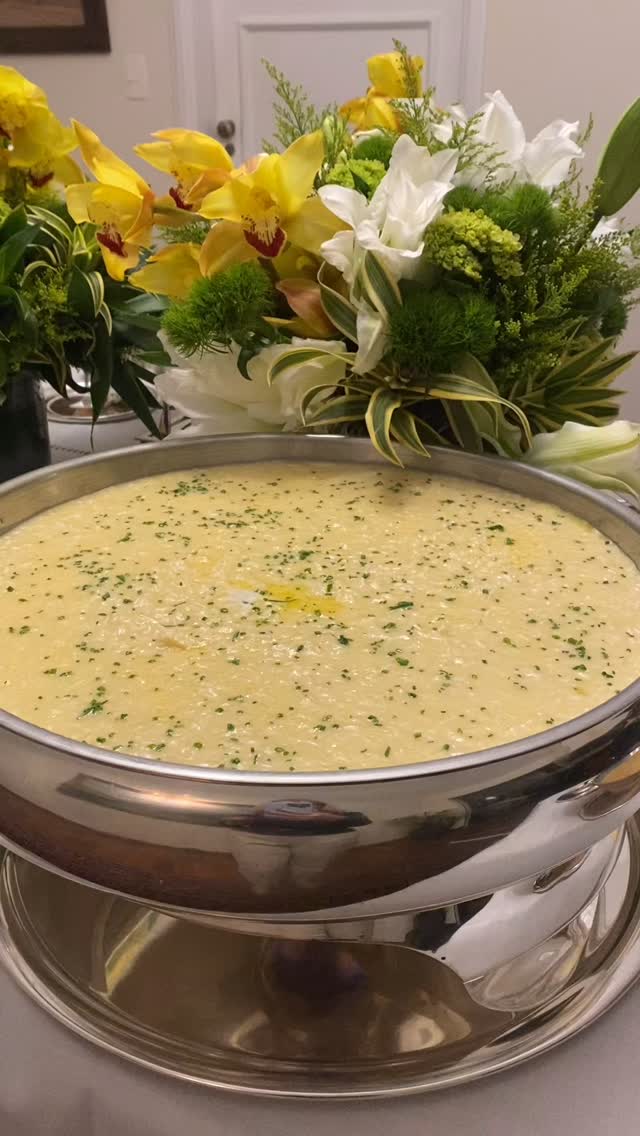 Trabalhar é muito bom, mas quando é para amigos, melhor ainda! Obrigada @pattyrabello !#celebrarsempre #serviçodebuffet #aniversário
@casa.das.festas
@milplantas