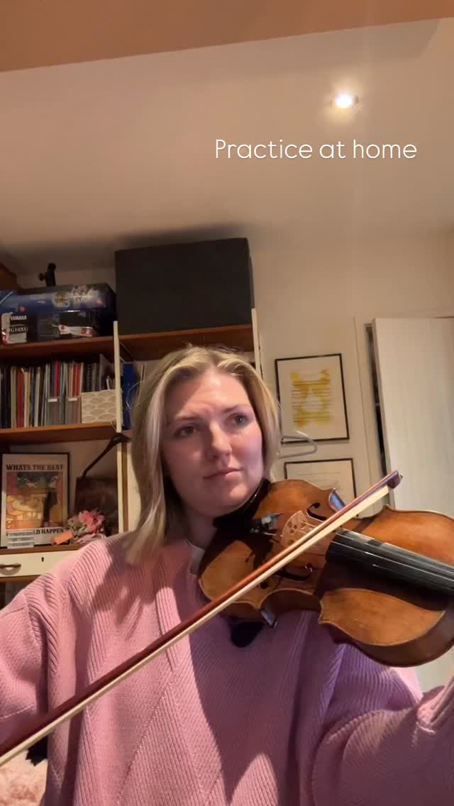 Rehearsal ➡️ sound check ➡️ performance!
A new request from today’s lovely couple…a lush slow arrangement of Adore U by @fredagainagainagainagainagain
Backing from @acousticbacksandtracks chosen by my gorgeous bride!
Such amazing weather today that made @wasingweddings venue look absolutely perfect, congratulations to H&J ❤️
Many comments on very fun dress from the unmistakable @needleandthreadlondon
#weddingviolin #fredagain #adoreu #popviolin #chillviolin #acousticviolin #weddingsongs #aislewalk #bride #groom #wasingpark
Love learning new songs that I can into my playlists for future couples as well.