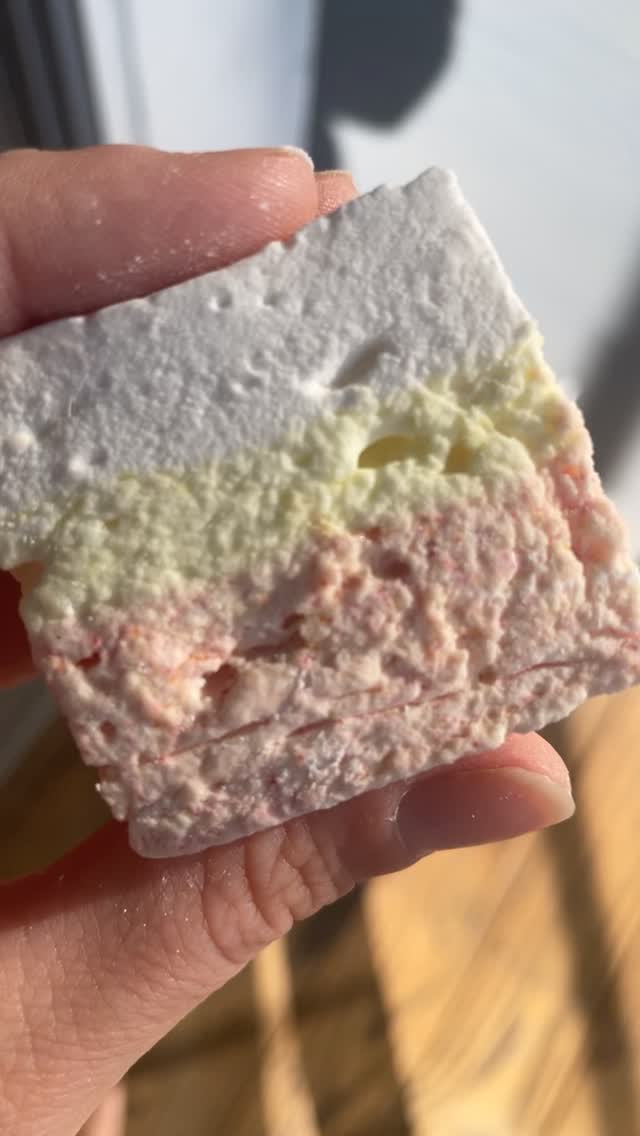 Don’t believe me? They’re bouncy! 🍂✨ Fall flavors are flying off the shelf — come snag yours before they disappear! 🎃🍎
👇 Tell us — what’s YOUR favorite fall flavor?
#FallVibes #BouncyTreats #LimitedEdition #PumpkinSpiceSeason #gourmermarshmallows