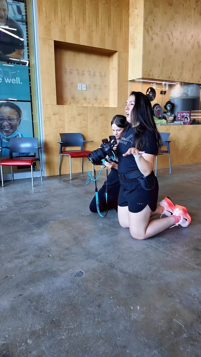 Houston High’s Fifth Measure = vibes ✨
🎶 A cappella magic + group photo energy = 🔥
Big thanks to Mrs. Healy & #fifthmeasure singers for trusting us with these memories! Check out our latest blog post on our website: Behind the Lens with Houston High School’s Fifth Measure
.
.
.
#memphisphotographer #behindthelens #houstonhighschool #germantown #fifthmeasure #highschoolphotography #groupphoto #choir #memphisarts #seniorphotograpy
