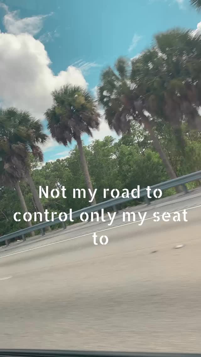 We’ve all heard “Jesus, take the wheel”… but have you really let go of the wheel? 🚗✝️
I’ll be real—most days I wrestle with control. It’s a daily surrender 😮💨. When I cling to control, things usually fall apart. But when I place it all in God’s hands, He works it together for good. 🙌
✨ What’s one time you saw God move powerfully after you fully surrendered to Him?
.
.
.
.
#christiancommunity #surrender #walkingwithjesusdaily #grateful