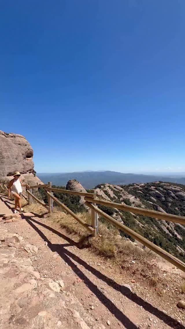 ENGLISH
On the spiritual path, we don’t just go through one awakening — we go through many. With each one, a part of us has to die: an identity, an old belief, a way of being that no longer fits who we’re becoming.
These moments can feel like the dark night of the soul — heavy, confusing, even painful. It’s the place where nothing makes sense and yet, deep down, we know something within us is shifting.
But every ending is sacred. Every death holds the seed of rebirth. The crumbling makes space for the new. The silence in between is where the light begins to return.
So if you’re in that in-between, trust it. You are not falling apart — you are being reborn into a truer, more expansive version of yourself. And when the new beginning arrives, you’ll see why it all had to end the way it did.