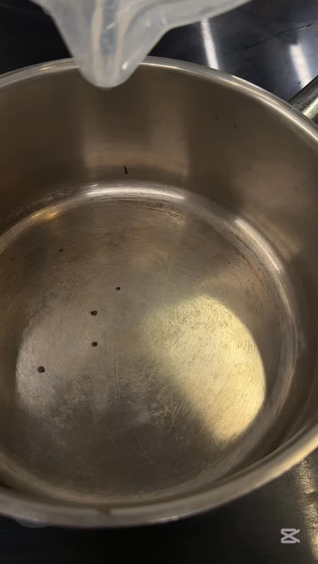 Chia tea isn’t just a drink — it’s a warm hug 🤗 for your soul 🫶. Each sip ☕ is a gentle pause, a reminder to slow down ⏳, breathe deeply 🌬️, and let your emotions flow like a guff — a beautiful, heartfelt conversation 💬❤️. In Kulayan, every cup becomes more than just tea; it transforms into a moment 🕰️, a memory 📸, a meaningful connection 🤝. Whether you’re enjoying a cozy chia tea 🍵, or sharing laughter with friends 😂👯♂️, it’s all about savoring the little joys 🌈. So sip slowly 🧘♀️, smile softly 😊, speak in the language of chai 🫖🗣️, and let your heart open wide 💓. #frankfurtfood #ChiaTeaLove 🍵 #FrankfurtDrinks 🥂 #MomentsThatMatter ✨ #WarmSoulSip 💖 #SipWithLove 💕 #KulayanVibes 🎨 #SipAndSmile 😌 #GuffOverChia 🗨️ #TeaTimeMagic 🪄 #CozyMoments 🧣🕯️#chialovers😍