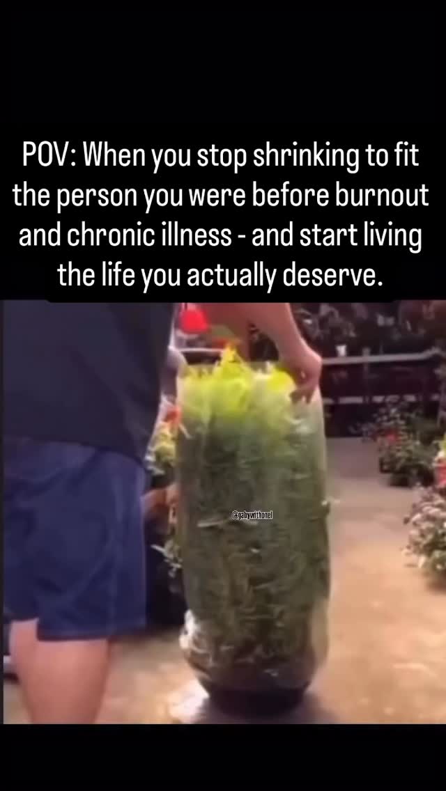 POV: When you stop shrinking to fit the person you were before burnout and chronic illness - and start living the life you actually deserve.
Itās wild how much space you can take up when you stop trying to fit into an old version of yourself šæ
This is your reminder that the life you deserve isnāt about bouncing back - itās about moving forward, on your own terms.
Share this with someone who needs to hear it today āØ
.
.
.
.
#LifeByDesign #LifeAfterChronicIllness #LifeAfterHealing #LifeCoach #LifeByDesign #StopPlayingSmall #TakeUpSpace #CoachingMeme #HealingMeme
