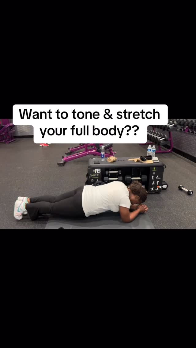 Low plank ➡️ dolphin = stronger core, shoulders & focus 💥🔥 Unlock stability + build body awareness! Follow for more mindful movement tips 🧘♀️✨ #YogaForStrength #CoreChallenge #PlankToDolphin #YogaFlow