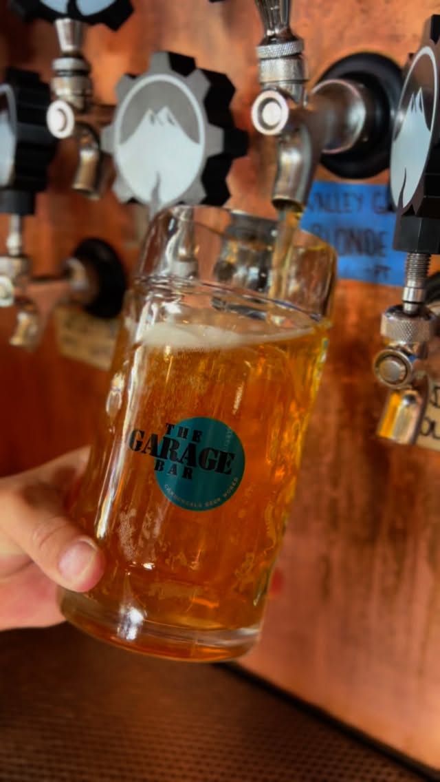 🍂 OKTOBERFEST IS HERE! 🍂
Mark your calendars: Sunday, Sept. 28 • 1–5 PM at The Garage Bar.
🥨 Expect brats, sausages, giant pretzels & plenty of steins.
🎶 Live tunes + games
🍺 $20 take-home steins (includes 2 pours)
🚌 Free shuttle from Carbondale Beer Works
Grab your friends, dust off the lederhosen, and come celebrate the season with us, @glenwoodcanyonbrewpub, @caseybrewing , @mountainmermanbrewing , @downvalleybrewing , @brokencompassbrewing @carbondalebeerworks 🍻
#Oktoberfest #TheGarageBar #CarbondaleBeerWorks #Prost #DrinkLocal