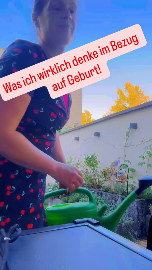 Nur damit wirklich alles gesagt ist …
Das ist, woran ich glaube:
✨ Geburt ist ein heiliger weiblicher Übergangsritus
✨ Frauen sind einzigartig dafür geschaffen, neues Leben auf die Welt zu bringen
✨ Ungeborene Babys machen schon eine menschliche Erfahrung
✨ Die Arbeit als Doula ist eine tiefe Berufung
An Dich werdende Mama, es zählt, in Einklang zu sein.
Werte sind entscheidend.
Und die Stimmen, denen du in der Schwangerschaft zuhörst, sind entscheidend.
Bist du bereit zu erfahren, wie genial dein Körper für die Geburt geschaffen ist?
👉 STARTE HIER:
Nimm an meinem kostenlosen 2-stündigen Live-Webinar teil.
Dort lernst Du mindestens eine wirksame Technik, die du unter der Geburt anwenden kannst,
und bekommst ein tiefes Verständnis für das Zusammenspiel von Bewusstsein und Unterbewusstsein.
Schreib mir einfach in die Kommentare oder eine DM für Infos🫶#newmomsinpower #schwanger2025 #hypnobirthing #geburtsvorbereitung #livewebinar