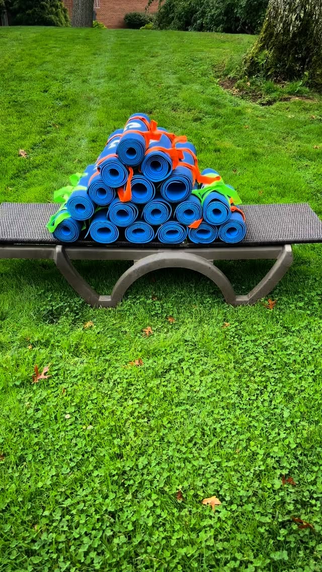 Perfect weather for a late morning yoga session with Connecticut Innovations! #yoga #seastheflow #connecticut #flow #yogi #corporateyoga #outdooryoga #thespaatnorwichinn @ct_innovations