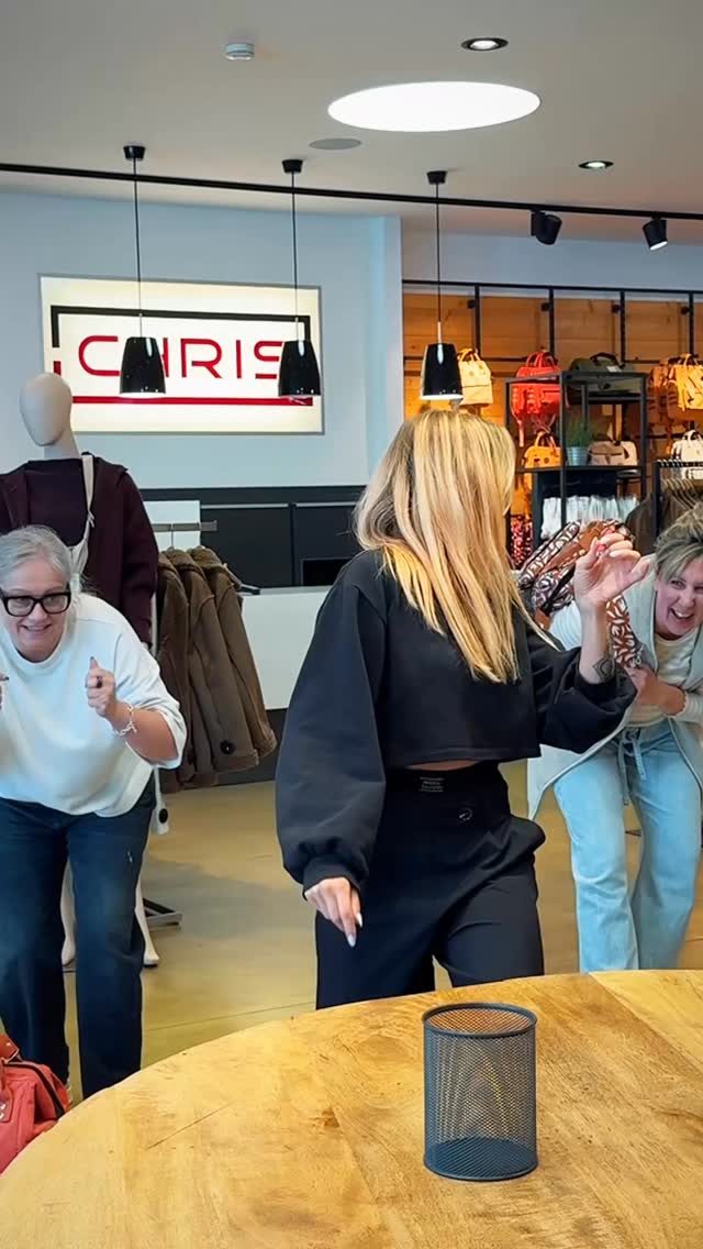 Ihr Lieben, wegen unserem Betriebsausflug sind wir am Samstag, den 20.09.25 nur bis 13:00 Uhr für Euch da. ☀️
#chris #chrismode #betriebsausflug