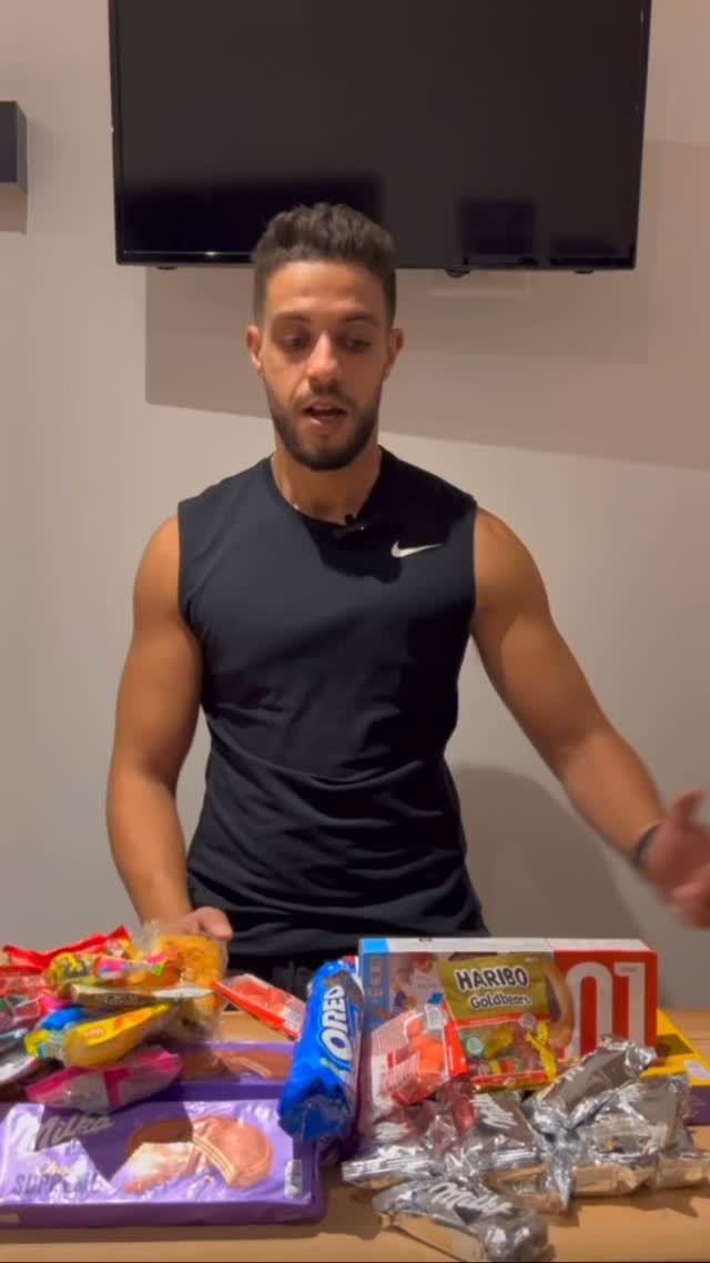 🎯 Tu veux perdre du poids ? Tu veux retrouver ton énergie ?
Alors commence par observer ce que tu mets dans ton assiette… ou dans ton café ☕️
💥 Le sucre, ce n’est pas juste dans les bonbons. C’est aussi dans les sauces, les plats préparés, les jus, les céréales…
Et chaque pic de glycémie, c’est :
– + de fatigue
– + de stockage de graisse
– – de motivation
👉 Dans cette vidéo, on t’explique pourquoi ton corps dépend du sucre… et comment t’en libérer.
💡 Astuce simple : commence ta journée par un petit-déj salé = moins de fringales, plus d’énergie.
Chez Bodylec, on va plus loin que le sport : on t’aide à comprendre ton corps, à reprendre le contrôle sur ta santé et à retrouver une vraie forme durable.
🎁 Séance d’essai offerte à deuil la barre et l'isle adam.
📲 Réserve ton créneau en bio ou par message.
#bodylec #electrostimulation #nosugarchallenge #coaching