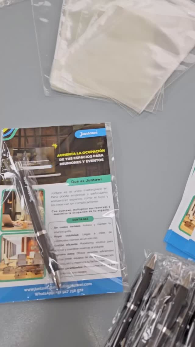 Un flyer puede cumplir una función… pero un flyer + lapicero con logo personalizado es aún mejor 💪🏻✨
En Andesencia ayudamos a Juntawi a transformar su idea en un set simple y poderoso: mensaje claro, diseño alineado y un detalle útil que acompaña cada día a sus clientes.
👉 ¿Quieres que tu marca también deje huella? Escríbenos y armamos juntos el pack ideal para ti.
#Andesencia #RegalosCorporativos #Branding #packspersonalizados #marketing #diseñografico #emprendedora #flyers #diseño #corporativo