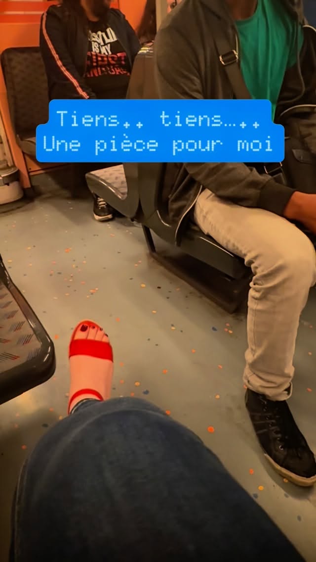 Tout simplement à nos pieds