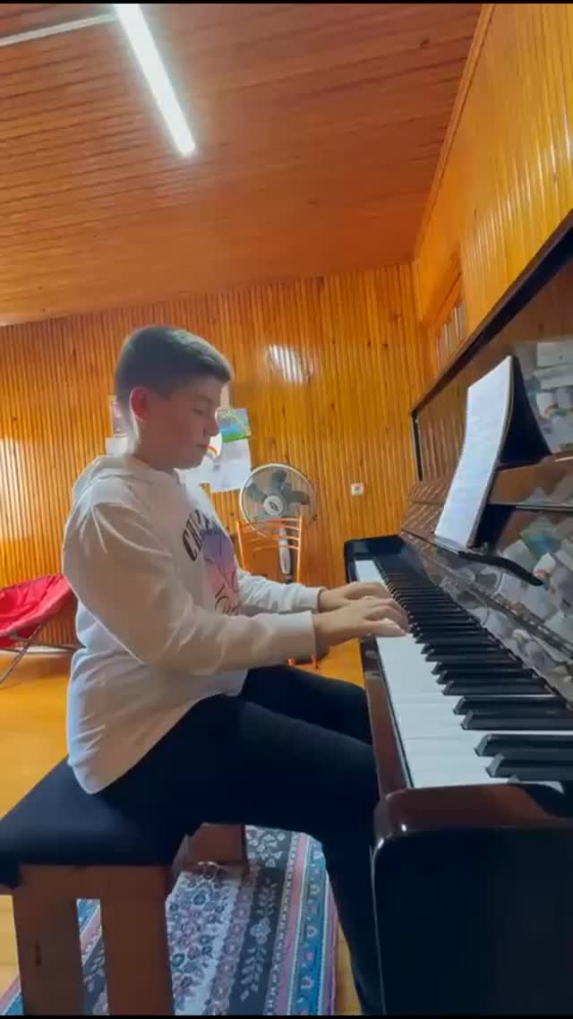 Öğrencimiz Güneş Uğur Baş'dan bugune küçük bir performans👏🏻🎊🎉