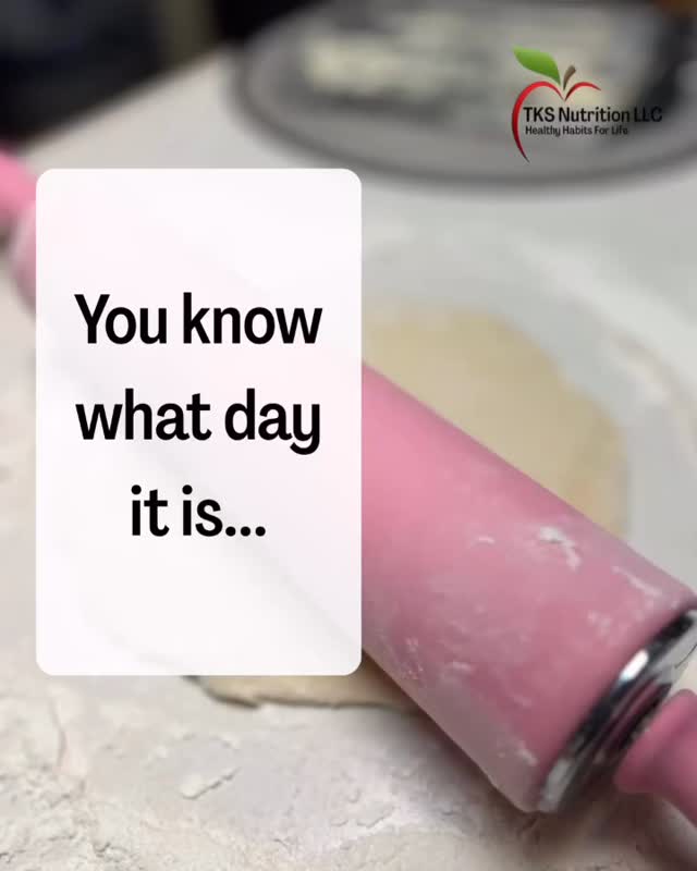 YOU KNOW WHAT DAY IT IS....
Pizza night is finally back! 🍕 After a little break since March, we rolled up our sleeves, fired up the grill, and create some homemade pies together. Nothing beats good food + family time ❤️
#tksnutritionllc #healthyhabitsforlife #familytime #fridaynightpizza #pizza #familytraditions #FamilyPizzaNight #HomemadePizzaLove #pizzanight #pizzalovers #homemadepizza