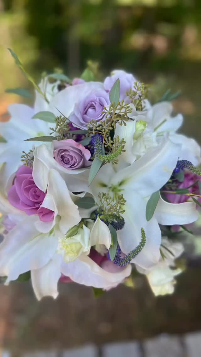 Beautiful Sunday afternoon elopement @biltmorevillageinn