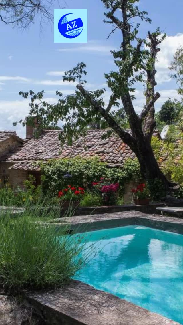 🏡 Historic stone villa for sale in Cortona, Tuscany.
✨ 300 sqm across 3 levels, with ancient millstones still intact.
🌳 Olive grove, orchard & 3.5 hectares of land.
💦 Private pool + natural waterfalls on the Loreto River.
🔥 Exposed beams, fireplaces & Tuscan charm everywhere.
💰 Price €800,000.
#TuscanyLiving #DreamHome #ItalianVilla #Cortona #HouseForSale #TuscanDream #PropertyForSale #HistoricHomes #ItalyRealEstate