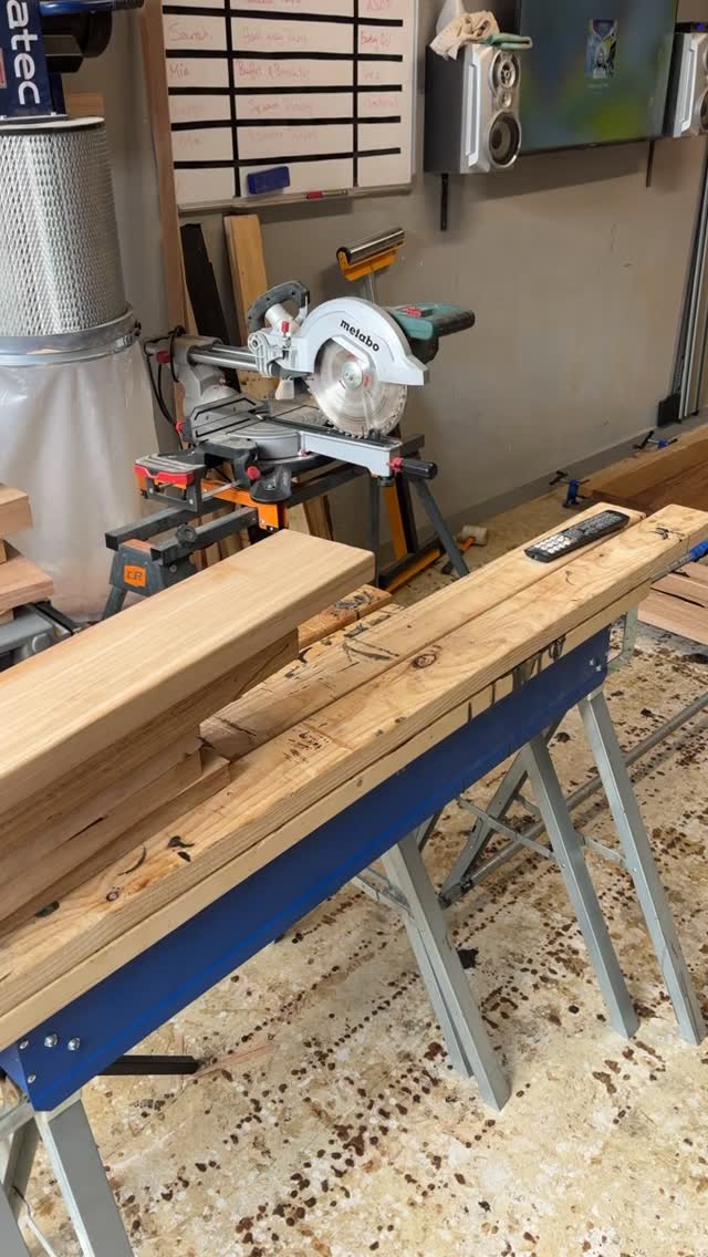 Back at it in the shop today with glue ups on a hallway table and a soon to be round table that will both be for sale in the coming weeks. Also managed some running repairs on the thicknesser ready to attack some chopping boards ahead of the @ballaratfarmersmkt this weekend 👌