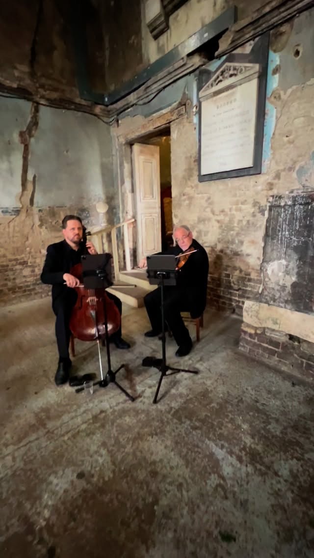 Congratulations to Charlotte & Rob on their beautiful wedding at @maverickprojects.
Such a fun afternoon, and here’s a little clip of our duo performing Viva La Vida.
#LondonWedding #LondonWeddingMusicians #WeddingMusic #StringDuo #StrettoEnsemble #LondonBride #LondonWeddingInspiration #LondonWeddingIdeas #WeddingInLondon