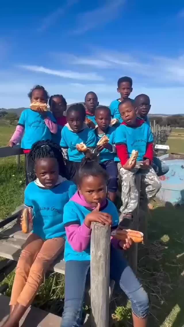 ✨ The Amazing Grace children are performing at the Masque Theatre, and they need your help to shine!
We’re appealing to our Tom Ro Haven family to sponsor 20 tickets so the kids who are participating in one performance, can experience the full production.
🎟 Tickets are R180 each – please consider sponsoring 1 or 2.
🙋♀️ Get in touch with Steph or purchase directly via Quicket (link in bio).
Together, we can give them this unforgettable opportunity 💜🐴
#TomRoHaven #SupportTheKids #AmazingGrace #SponsorATicket