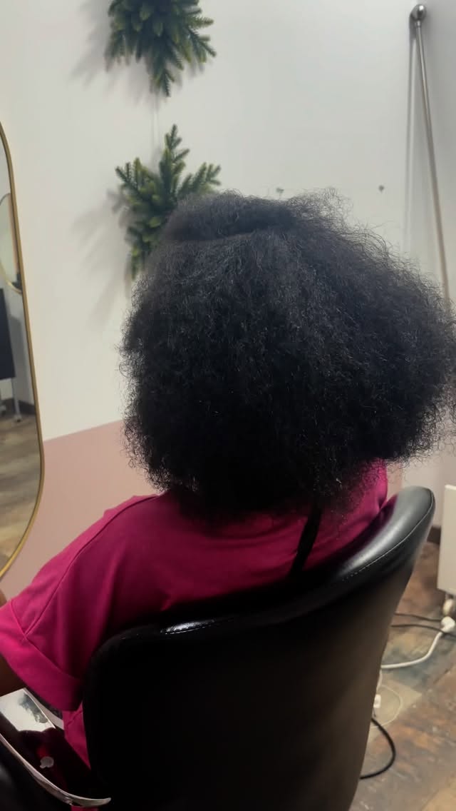 #sigguil #salondecoiffureafroperpignan #tressesafricainesperpignan #tissageperpignan #tissage #extensions