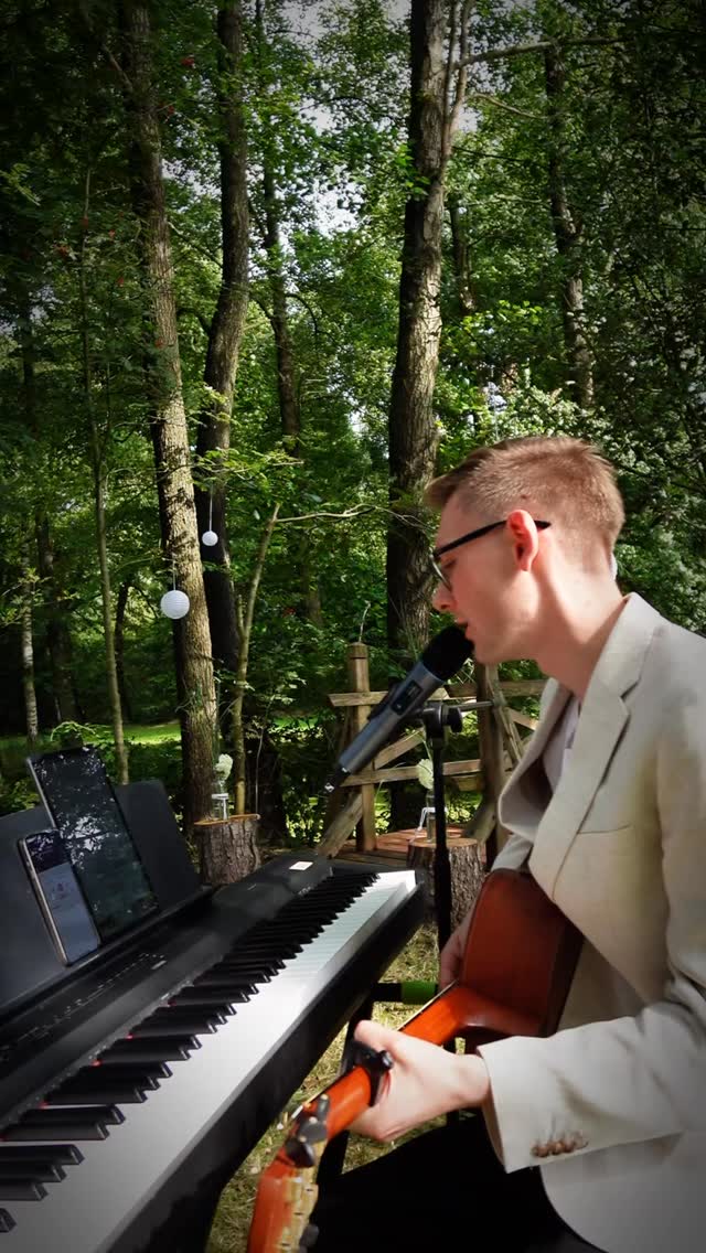 Ich & Du von @gestoert_aber_geil_official
Du heiratest 2025/2026 und suchst noch nach einem Hochzeitssänger? Gerne kannst Du mich via Instagram- oder auf meiner Homepage jederzeit unverbindlich anfragen.
⬆️Link in meiner Bio⬆️
#hochzeitssänger#ichunddu#freietrauung