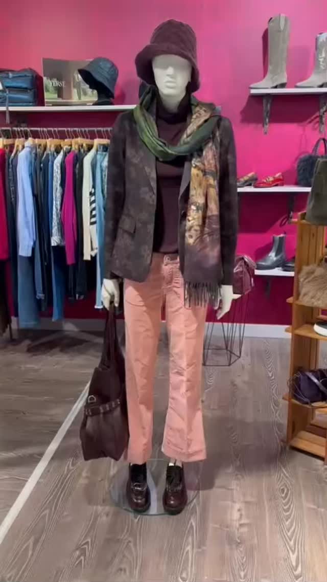 Hello fall!🍁🍂 #ootd #outfit #outfittoday #fashion #shopping #shoplocal #look #newcollection #fall #shoplocal #matinsdumondemorlaix