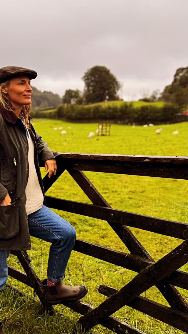 Have had the dreamiest few days - whisked away to the Lakes with the loveliest friends 🌿✨
We stayed in a very cosy storybook cottage (thank you @uniquehomestays!), said to have once welcomed Wordsworth himself - and honestly, it felt like pure poetry just being there.
I’ll be sharing a Substack soon with all my favourite discoveries from the trip, so keep an eye out 👀
Huge thanks to @mymulberryhouse for the most wonderful invitation, @uniquehomestays for the magical stay, and @nourish.hq for the best company.
My heart (and camera roll) are so full.
Already dreaming of going back… 💫
#PRstay