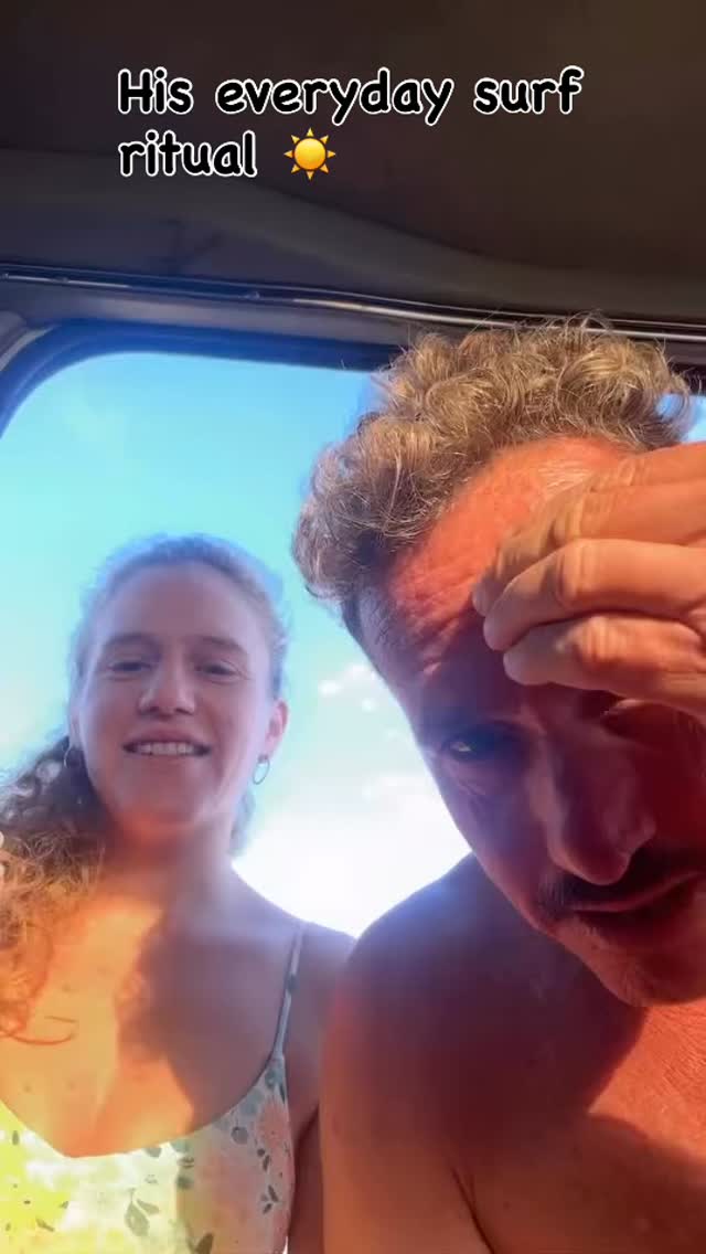 Sunsessions for tooo many hours in the sun ☀️ we love the sun and all its wonderful life benefits - but spending way to many hours under those rays we need to take care from excessive burning and skin dehydration … our pure organic ingredients are full of antioxidants that block, repair , hydrate and replenish our skin 💙☀️#surfzinc #realingredients #mineralskincare 💙