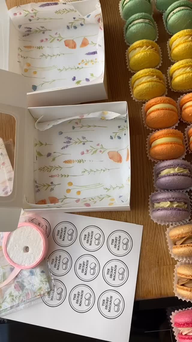Why pre-order macarons instead of picking them up at a market? 💭
✨ You’re guaranteed the flavours you love before they sell out
✨ Your box gets an extra touch of care and detail – from beautiful lining paper and individual cases for each macaron, to thoughtful extras like confetti, heart stickers, or ribbons for special occasions.
Because it’s never just a box of macarons – it’s a little moment of joy, wrapped with love 🥰
💌 Pre-order now to secure your flavours and let us make your box extra special. Send us a DM or WhatsApp us today!
#macarons #macaronlover #luxurygifting #eventcatering #macaronsofinstagram #sweetmoments #partytreats #desserttable #macaronshop #gourmettreats #preorder