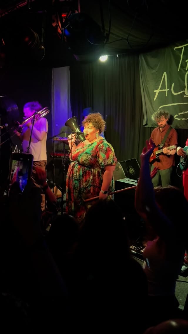 We cannot WAIT to do this again with the unmistakable voice of Ríoghnach Connolly (@rioghnachconnolly) and Honeyfeet (@honeyfeetmusic) this November 23rd at Patterns (@patternsbtn) in Brighton 🖤
Tickets are flying out, make sure you get yours via the website NOW 🚨
FOLKLOREx