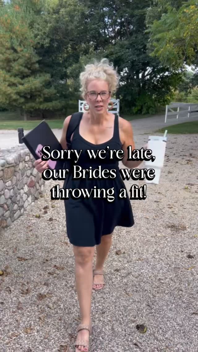 Our brides are always throwing fits! ✨💅🏼🔥
#throwingafit #weddingdresses #sorrywerelate #weddingplanner #southwestmichigan #michiganwedding #trendingnow #wedding #fittrend #fitcheck
