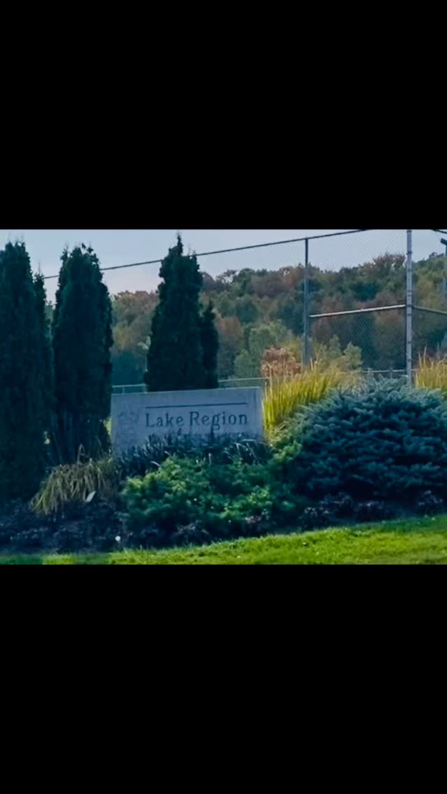 Yesterday was my first visit to Lake Region Union High School. We had a really great group of students join in to talk about mental health and suicide prevention, and to make NorahBeads bracelets. Thank you for inviting me to share space with you. #suicidepreventionmonth #988 #norahbeads #mentalhealthmatters #youareloved