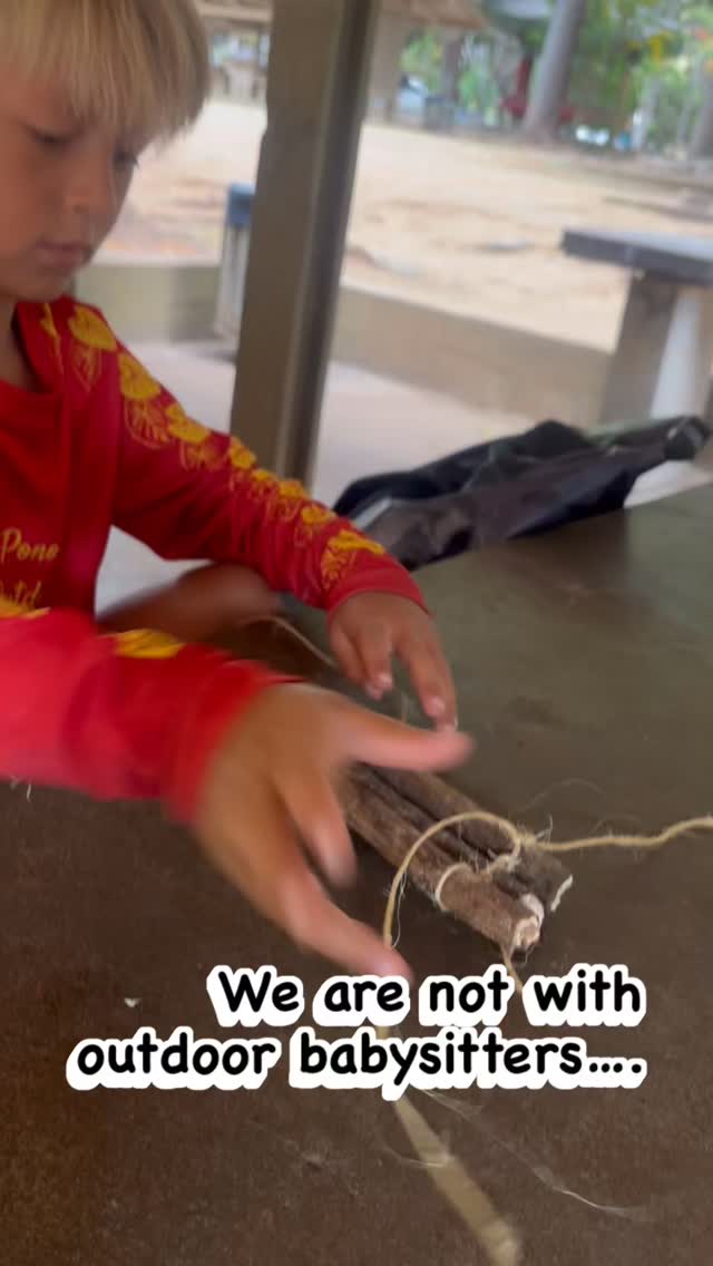 This week our keiki created little waʻa from the gifts of nature—tree leaves, sticks, and natural string—and set them afloat to follow the stream. As they raced their canoes, laughter filled the air, but beneath the play were powerful lessons. Crafting a waʻa nurtures creativity and resourcefulness, teaching keiki to use what the ʻāina provides. Releasing them into the water builds patience and resilience, as they watch how each design flows differently with the current. Racing waʻa encourages healthy competition, teamwork, and problem-solving, while also sparking curiosity about science and nature—from how water moves to what makes a vessel strong. Most importantly, the activity inspires a sense of connection and joy, reminding our keiki that learning can be playful, cultural, and deeply rooted in the land and water that sustain us.#ponooutdoorprogram #outdooreducation #wa’a #keikiadventures #unschooling #homeschoolmaui