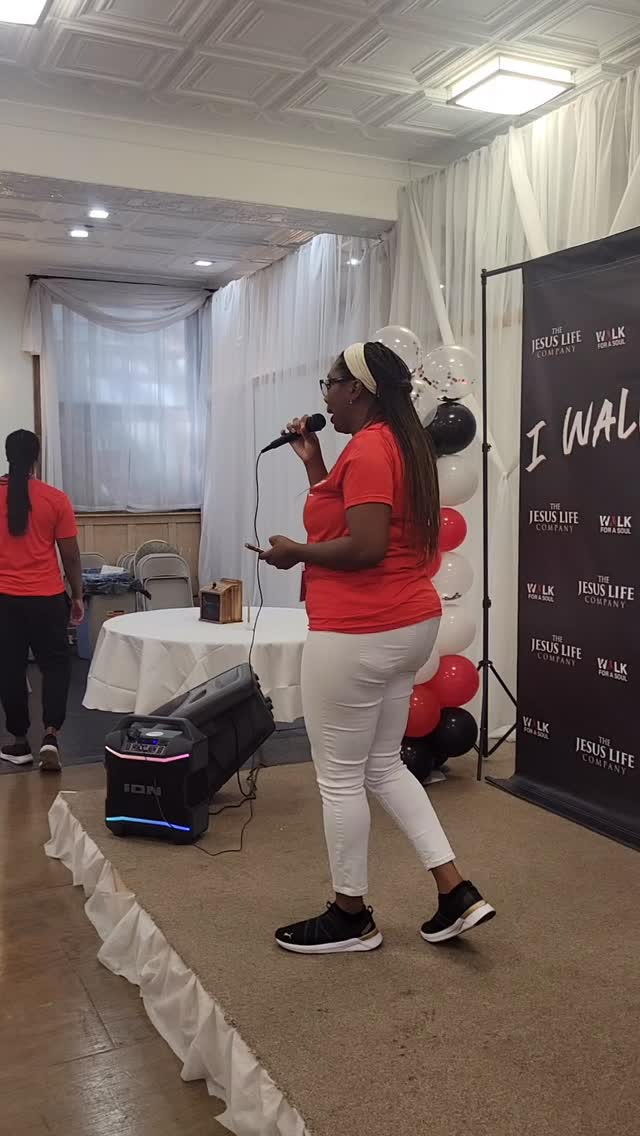 It’s important for us to realize and actualize Christ walking with us. To dare to believe we are heaven’s ambassadors bringing heaven’s culture to the earth.
#thejesuslifecompany #christambassadors #heaven #jesusculture #walkforasoul #walkforasoul2025 #prayer #jesusmovement #nyc #walkforchrist