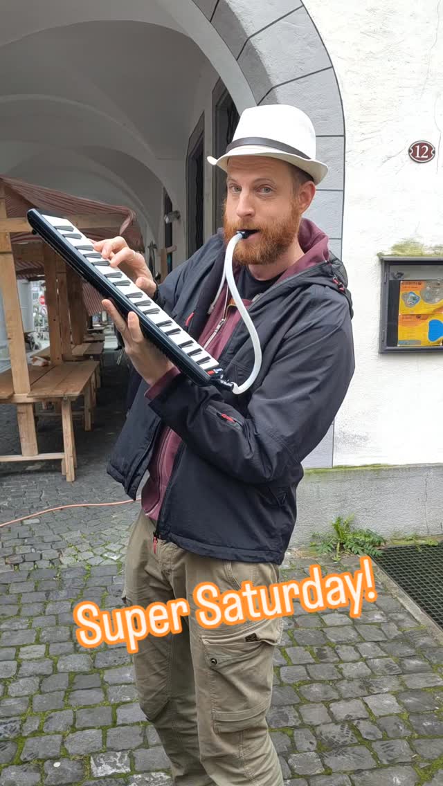 Supersaturdaaaay... Hüüüt mitem Reisebeizli und @kumpirella1
In Lichtesteig..
Kunsch au?
#reisebeizli #lichtensteig #RathausfürKultur #gnüsse #offä #Bier #Wein #Aperitif #Summerbar #Foodtruck #Reisefüdli #wowtoggenburg #gemeindelichtensteig #toggenburg #wiefunktioniertdamitdänehäshtägs #keiahnig #hörejetztufdemit