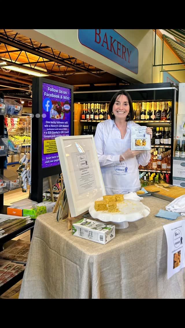 What an amazing day in Marblehead 🌟 So much fun seeing friends and making new ones! 💛 A big thank you to @crosbys_marketplace for such a warm welcome! Nina's Gluten-Free Cornbread & Muffin Mix Sold Out! 🙌 Restock Alert Coming Soon! 🌽
#Marblehead #marbleheadmassachusetts #marbleheadma #crosbysmarketplace #northshorefoodies #northshoreeats #ninasglutenfree #glutenfree #celiaceats #massachusettsmade #madeinamerica🇺🇸