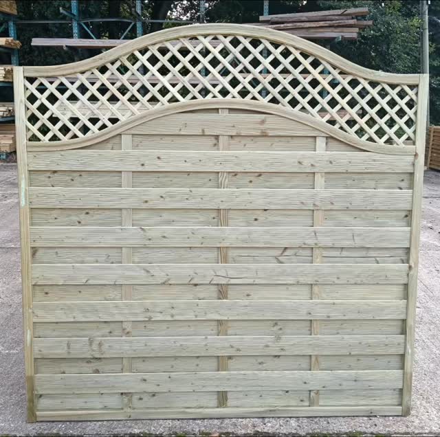 Autumn deal 🍁🍂 1.8m x 1.8m Florence panel £54.00 each including vat