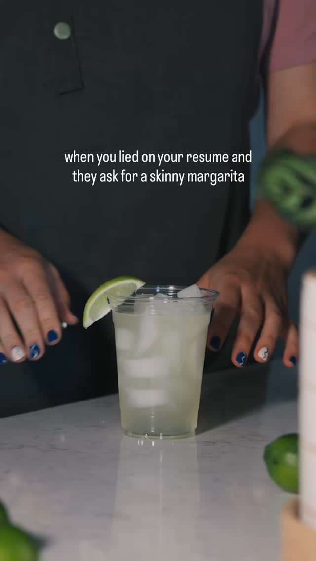 when you lied on your resume and they ask for a skinny margarita 😬
#bartender #margarita #tequila