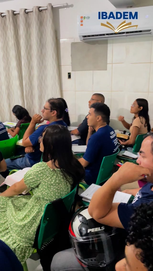 Ontem no IBADEM, início de mais uma turma BÁSICO em Teologia… Sigamos e prossigamos em conhecer Ao Senhor.