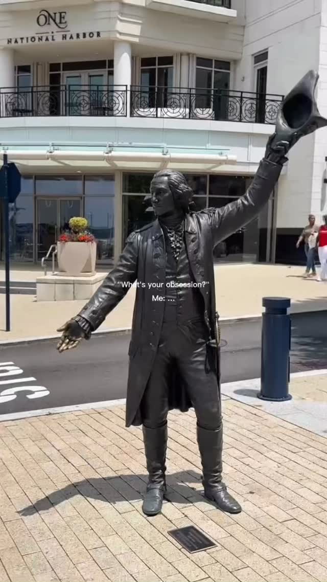 National Harbor is an absolute treasure and a MUST SEE when visiting Alexandria! #nationalharbor #oldtownalexandria #visitalxva #fortuneproperties