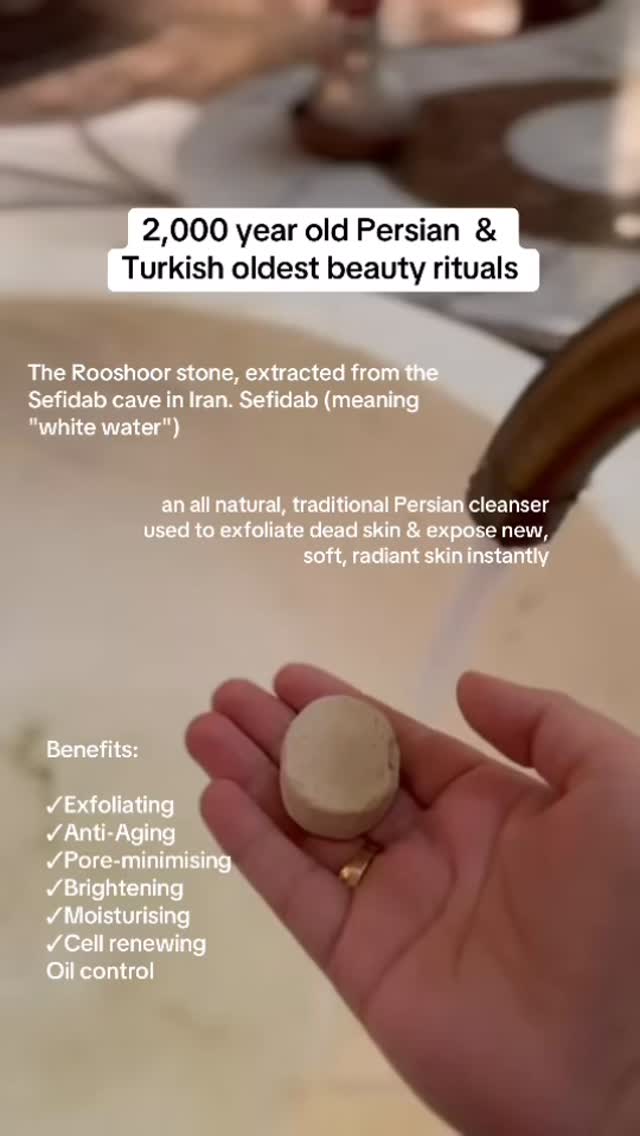 Sefidab (Scrub and Exfoliate Balls Rooshoor) is a %100 natural and non-chemical cleaner traditionally made of white clay and animal fat (like Ostrich), which is a natural peeling material. It does not consist of any artificial (harmful) materials inside.
It effectively cleanses the skin, exfoliates dead cells, and absorbs excess fat when use it with Kessa Exfoliating Glove.
Traditionally, they used it for cleaning the dead skin, controlling the sweet on the body, making the skin fresh, and controlling the oil on the skin instead of the chemicals that these days use in cosmetics.
Sefidab can also replace the soap for people who have an allergy to soap since it is 100% natural and effective. This traditional product has not been changed in centuries because of its 100% natural ingredients.
#sefidab #rooshoor #rushur #skinexfoilation