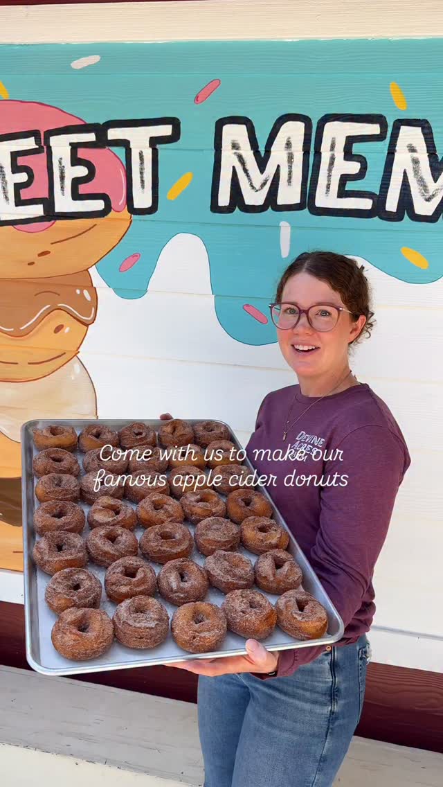 The best part? You can get one for yourself starting this weekend. 🤤🍩
.
.
#AppleCiderDonuts #SanAntonio #PumpkinPatch #FallFestival